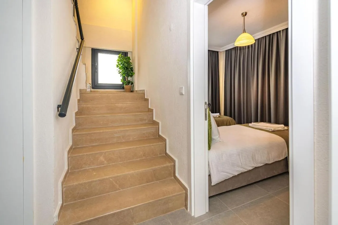 Villa Leona - 5 Bedroom Holiday Villa In Fethiye