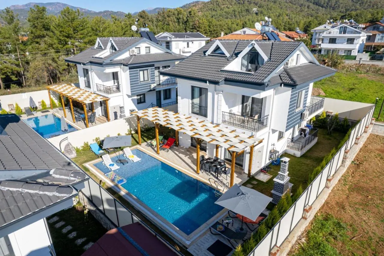 Villa Leona - 5 Bedroom Holiday Villa In Fethiye